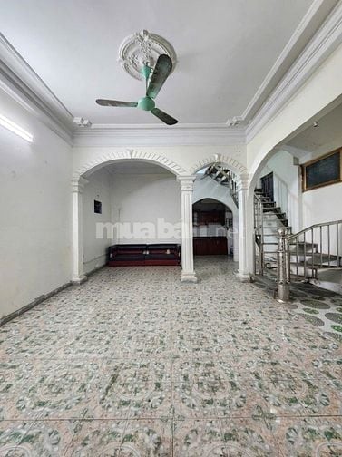 Thạch Bàn – Long Biên – Ô Tô – 72 M2 – 3 Tầng – MT 5.5 M – Giá 12.4 Tỷ
