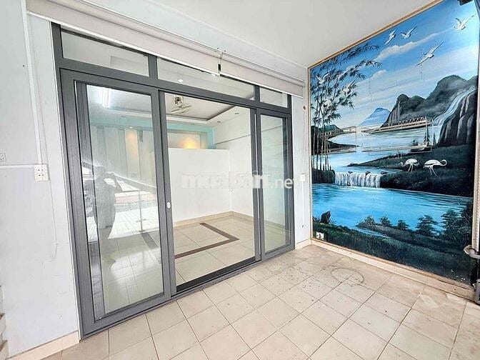 Chính chủ cho thuê phòng bancol 25m2 Nguyễn Văn Quá