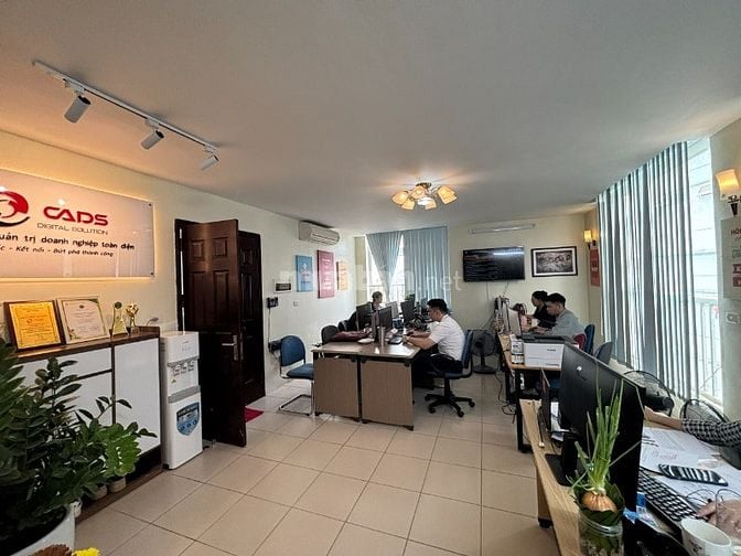 Chính chủ cần tiền bán nhanh căn góc chung cư Giải Phóng 90m2 3 ngủ