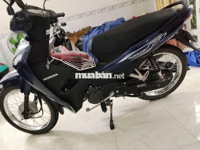 Honda Xe máy màu Đen