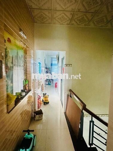 6,5 tỷ có 100M² NHÀ 2 TẦNG ,ĐƯỜNG THÔNG 6M ,VỪA Ở VỪA KD TẠI NHÀ