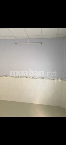 Cho thuê nhà nguyên căn, hẻm yên tĩnh Quận 8 cách cầu Chà Và 500m 