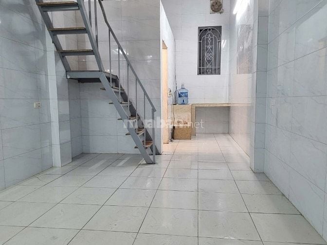 Chính chủ cho thuê nhà riêng làm kho hàng, văn phòng, lớp học
