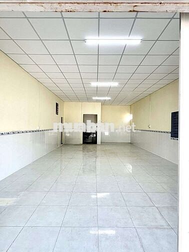 Cho thuê mặt tiền kinh doanh sạch Đt743