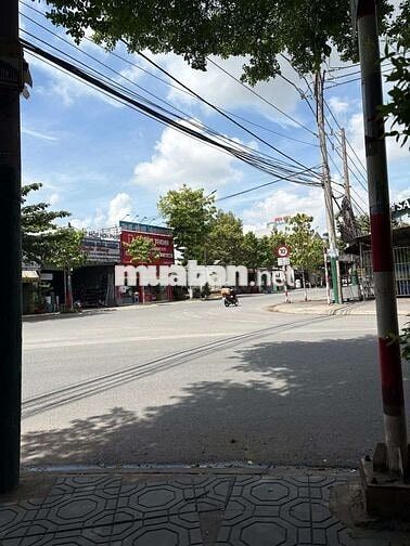 Cho thuê mặt tiền kinh doanh sạch Đt743