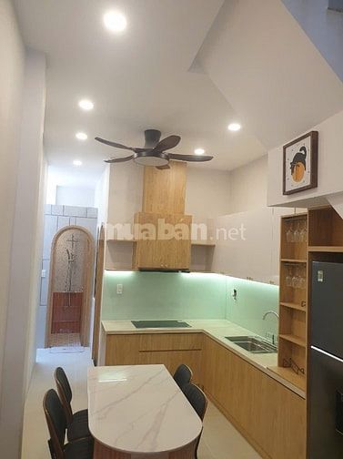 Nhà Gò Vấp cần bán hẻm xe hơi đủ tiện nghi