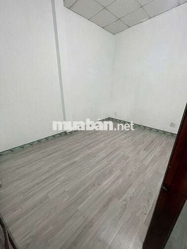 🏡 Cho thuê nhà 2 tầng mặt tiền đường Bùi huy bích - nại hiên đông