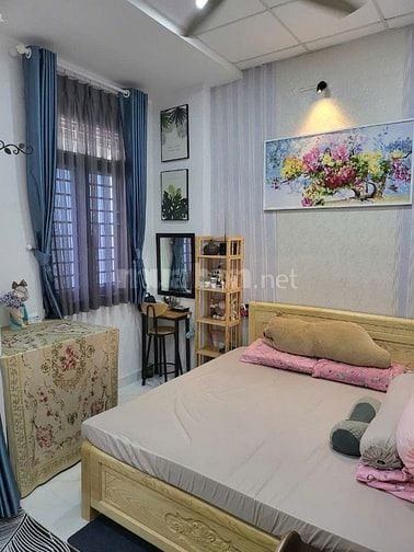 cho nữ thuê phòng rộng đẹp đủ nội thất giá rẻ
