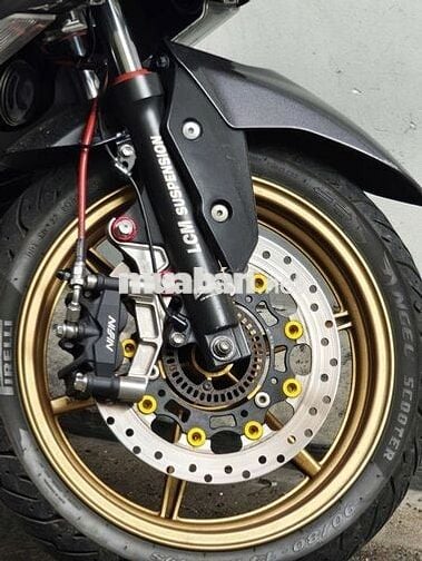 Yamaha NVX V2 dọn full đồ chơi
