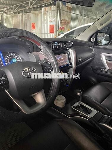 Toyota Fortuner Xám 138120 km