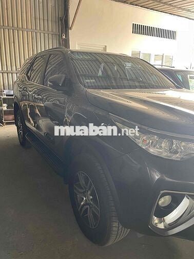 Toyota Fortuner Xám 138120 km