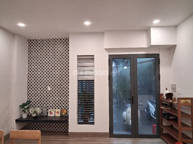Cần bán nhà hẻm cụt, mới xây