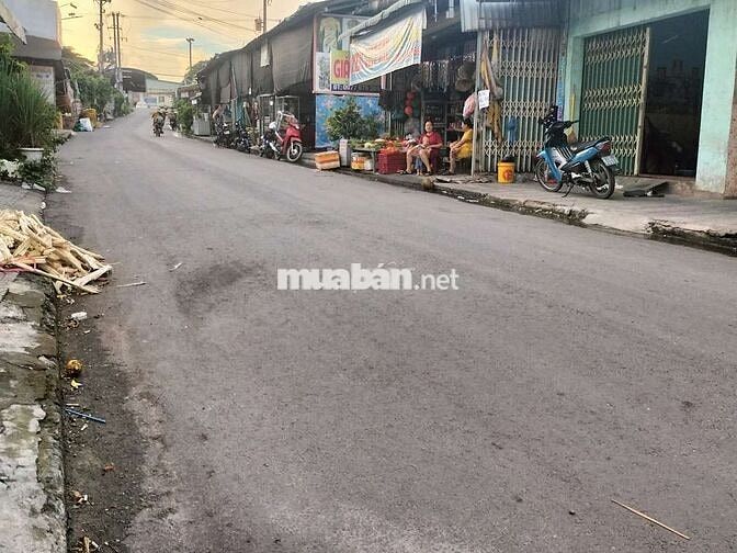  🔥 cực thơm khách ơi. rẻ  nhất khu mặt tiền kd   giá có 3,28 tỷ thôi ạ