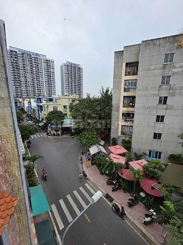 Nhà 4x16 3 tấm khu dân cư Lý Chiêu Hoàng, Bình Tân
