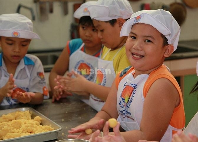 TUYỂN NHÂN VIÊN CẤP DƯỠNG TRƯỜNG TIỂU HỌC NHỰT TÂN - GÒ VẤP