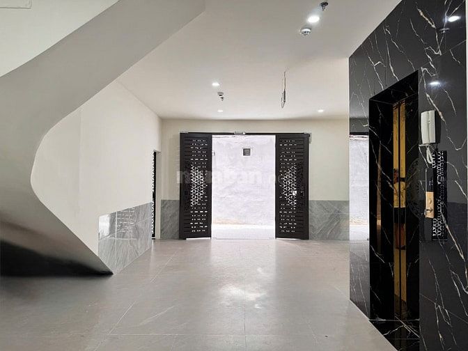Nhượng toà nhà đang cho thuê tại trung tâm Mỹ Đình giá nhỉnh 16 tỷ 