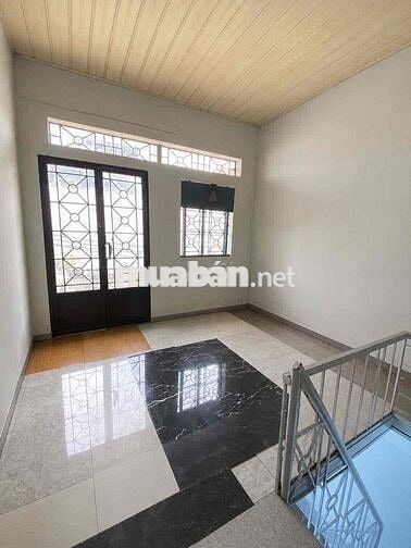Nguyên căn hẻm lớn HTP gần KCX tân thuận
