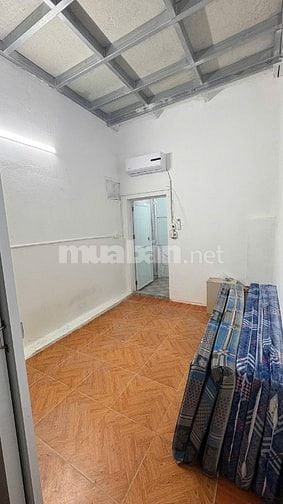 Cho thuê nhà nguyên căn 4 tầng, ngõ 36 Đê Trần Khát Chân, Vĩnh Tuy