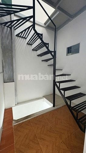 Cho thuê nhà nguyên căn 4 tầng, ngõ 36 Đê Trần Khát Chân, Vĩnh Tuy