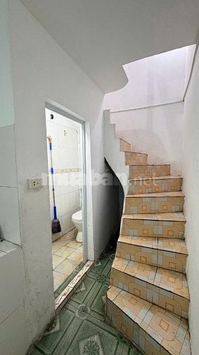 Cho thuê nhà nguyên căn 4 tầng, ngõ 36 Đê Trần Khát Chân, Vĩnh Tuy