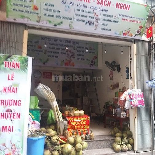 Cửa hàng nước giải khát mùa hè tại ngõ 79 Cầu Giấy Hà Nội 