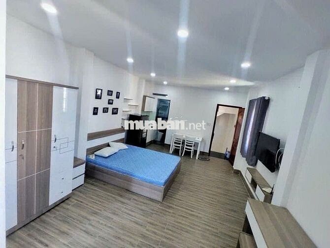 CHÍNH CHỦ CHO THUÊ STUDIO BAN CÔNG 30m2 GẦN CHUNG CƯ BOTANIC