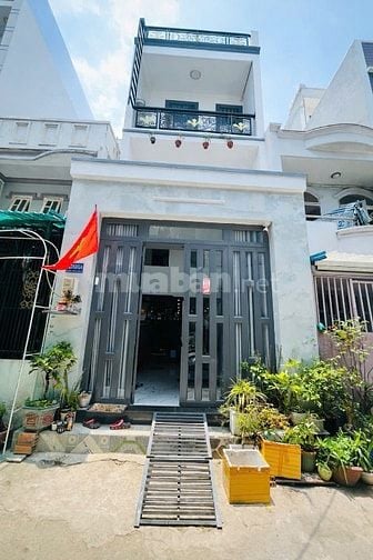 Nhà 4x12 Hẻm 4m Lê ĐÌnh Cẩn , Bình Tân