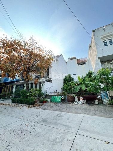 Bán lô Biệt thự đối diện công viên