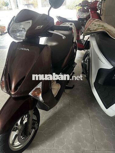 Honda Lead màu Nâu