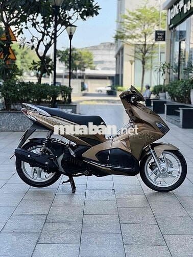 Honda Air Blade 2017 Siêu Nhân Vàng đồng