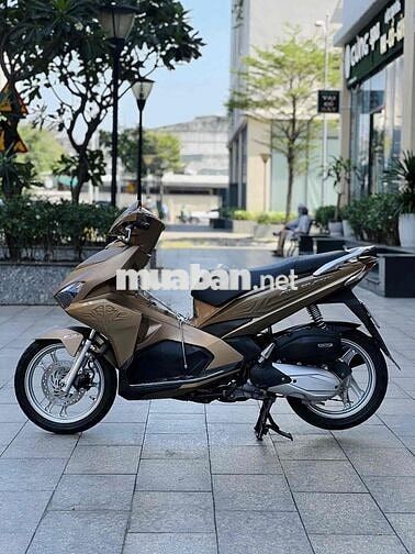 Honda Air Blade 2017 Siêu Nhân Vàng đồng