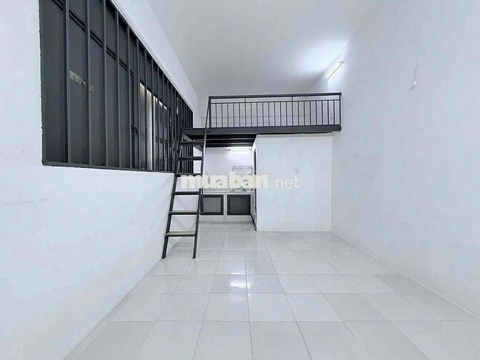 DUPLEX GÁC CAO 1m8 ZÁ SIU MỀM NGAY CV GIA ĐỊNH