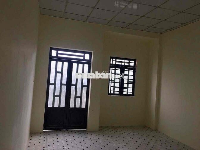 cho thuê nhà mới tinh gần ngã tư 1a giao võ văn vân có lầu 2p ngủ