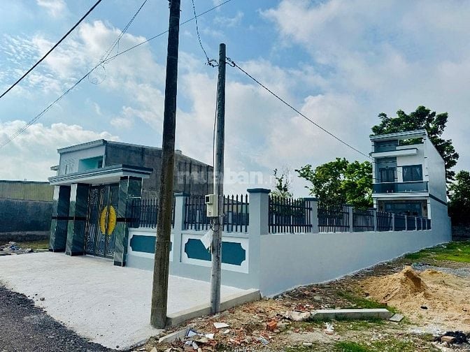 BÁN GẤP NHÀ VƯỜN 500M2 Ở XÃ TÂN PHÚ TRUNG, GIÁ CỰC TỐT 