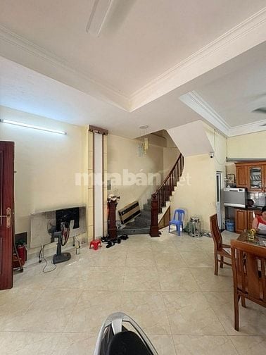Bán nhà đường Nguyễn Trãi, Thanh Xuân 60m2, 5 tầng, ô tô tránh nhau