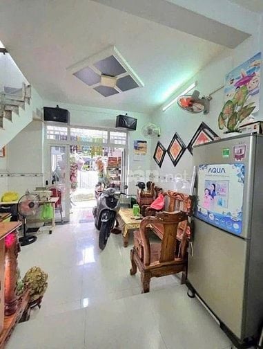 Bán gấp nhà HXH đường Phạm Thế Hiển gần bến xe Q8 SHR giá 1 tỷ 150 TL