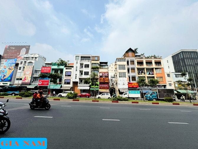 BÁN NHÀ GÓC 2 MẶT TIỀN : 64 ĐIỆN BIÊN PHỦ - P. ĐA KAO - Q. 1 - TPHCM