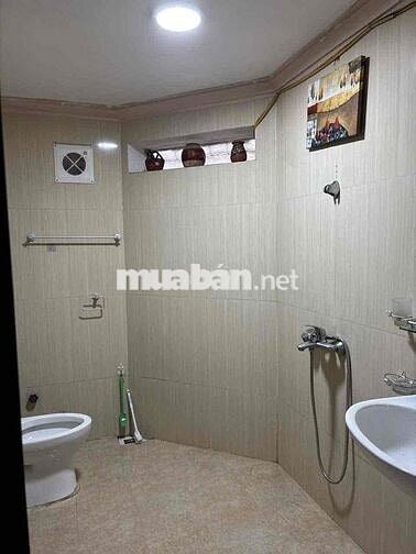Căn hộ tầng 1, vừa ở vừa kinh doanh