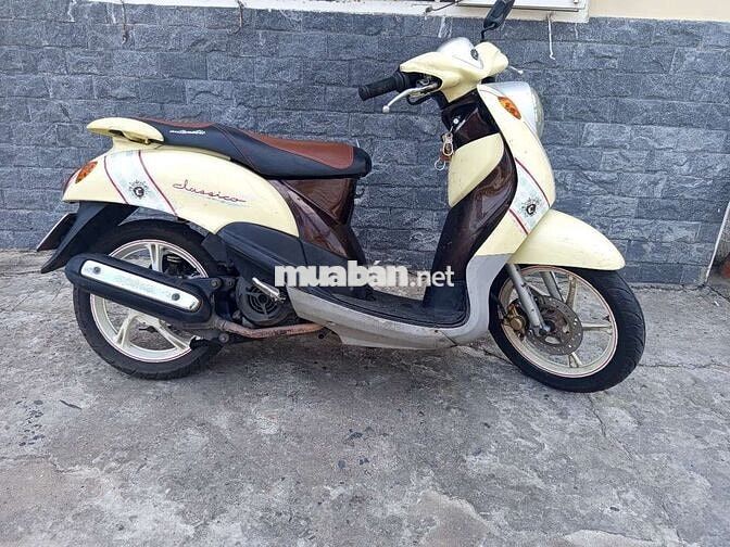 xe vợ ít đi nên cần bán. quận Bình thạnh TP HCM 