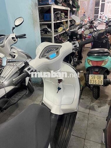 Piaggio Vespa 2015 Trắng