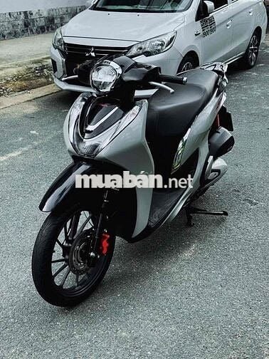 Honda SH Mode 2023 Bạc đen 13000 km
