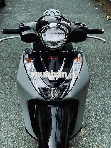 Honda SH Mode 2023 Bạc đen 13000 km