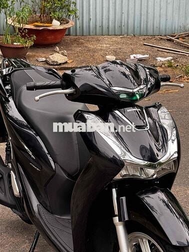 Honda SH 150i 2021 đen bóng xe zin 9 chủ