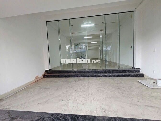 NGANG 6M HIẾM - 80F Trần Quang Diệu, P.4, Q.3 - DTSD 360m2