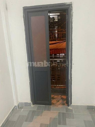 Nhà 17m2 hẻm oto Phạm Văn Chí quận 6