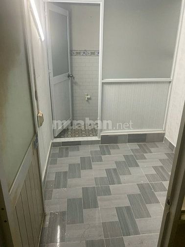 Nhà 17m2 hẻm oto Phạm Văn Chí quận 6