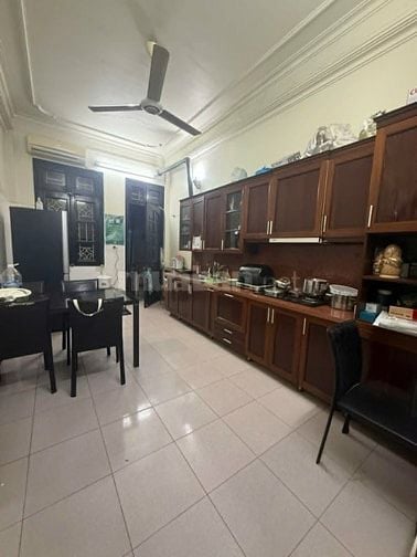 Nhà Sát ĐH Kinh Tế-Phố Trần Đại Nghĩa-ÔTÔ Đỗ Cửa-DT68m2 x 4Tầng-15Tỷ2