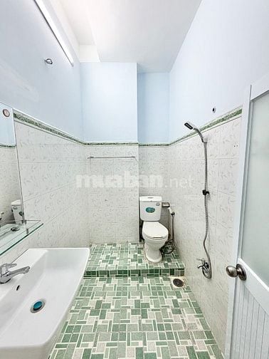 CHO THUÊ NHÀ MẶT TIỀN PHAN HUY THỰC, QUẬN 7