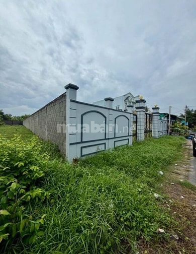 VỠ NỢ CẦN BÁN GẤP LÔ ĐẤT FULL THỔ CƯ 249m2 NHỰA THÁI MỸ GIÁ 750 TRIỆU