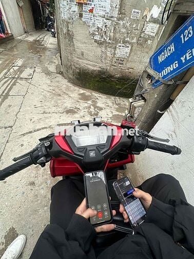 Honda Vario 160 Đỏ